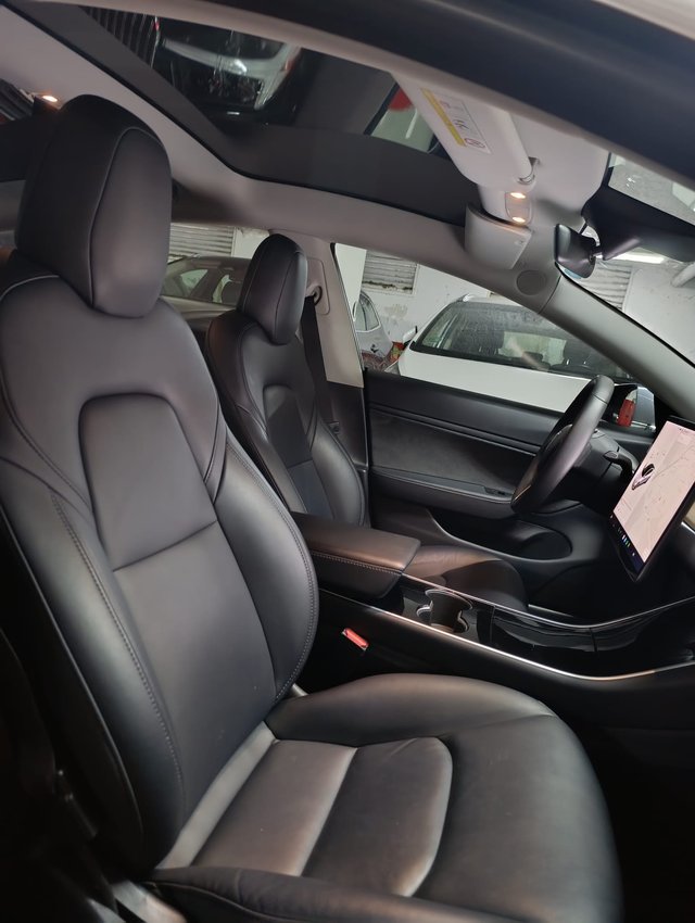 Tesla Model 3 GRAN AUTONOMIA - PRECIO NEGOCIABLE