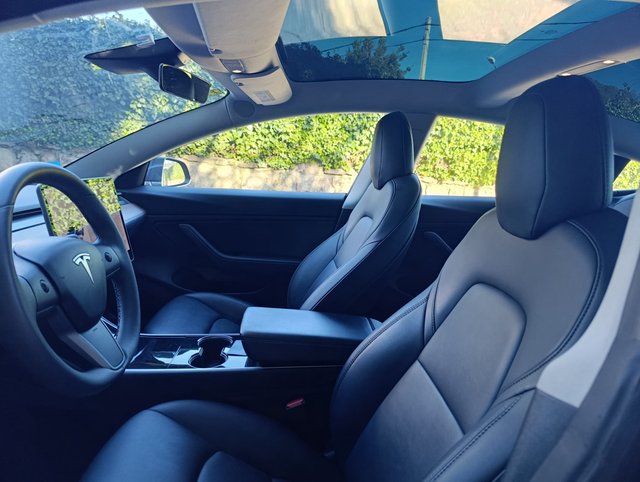 Tesla Model 3 GRAN AUTONOMIA - PRECIO NEGOCIABLE