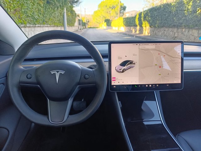 Tesla Model 3 GRAN AUTONOMIA - PRECIO NEGOCIABLE