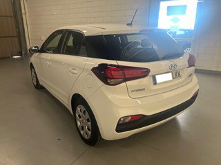 Hyundai i20 ESSENCE 1.2 85CV