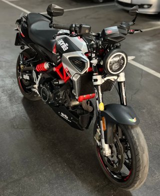 Aprilia Shiver 900