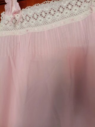 Conjunto camisón y bata rosa
