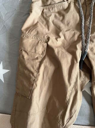 Pantalón cargo senderismo marrón