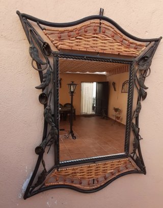 Espejo decorativo forja y mimbre