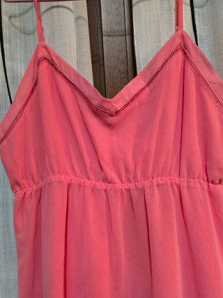 Vestido Naf Naf color salmón o coral talla 44