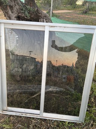Puerta y ventanas de aluminio