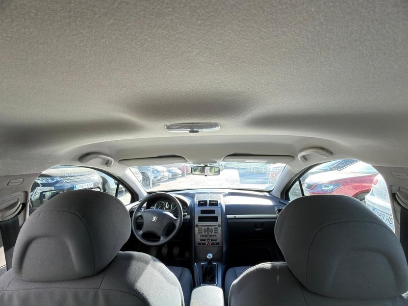 Peugeot 407 1.8 SR Confort 2004, foto 11