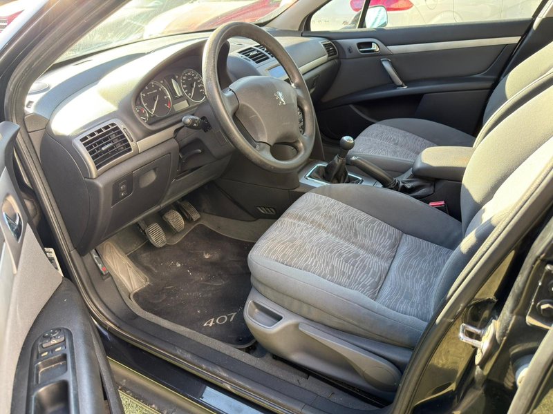 Peugeot 407 1.8 SR Confort 2004, foto 12