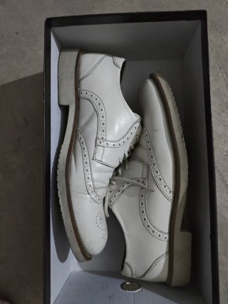 Zapatos de Piel Blancos