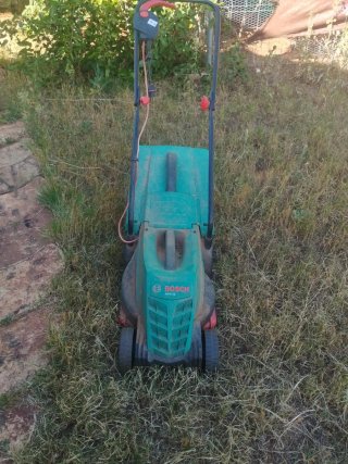 Cortacésped Eléctrico Bosch ARM 32