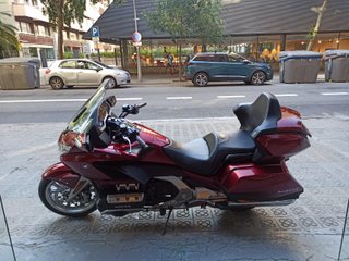 HONDA GL 1800 GOLD WING