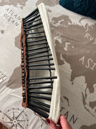 Cesta rectangular de mimbre y tela