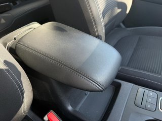 Ford Kuga 2.5 Duratec FHEV Titanium Auto 140 kW (190 CV)