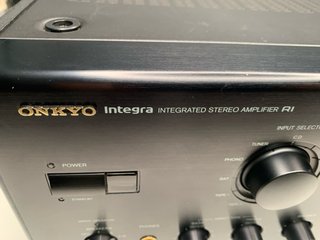 Onkyo Integra A-809 + Mando