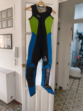 Traje de neopreno SELAND azul y verde barranquismo