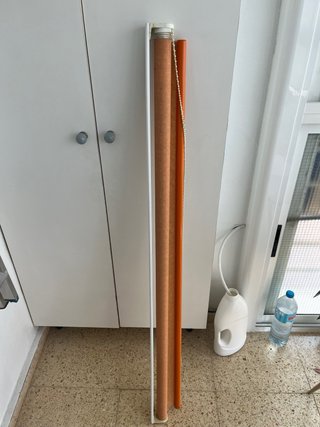 Estor naranja y beige