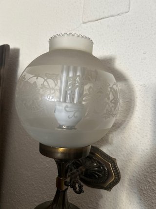 Aplique de pared dorado y transparente