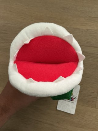 Peluche Planta Piraña Super Nintendo World