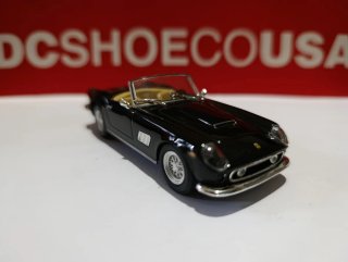Modellino di Ferrari 250 GT California scala 1/43