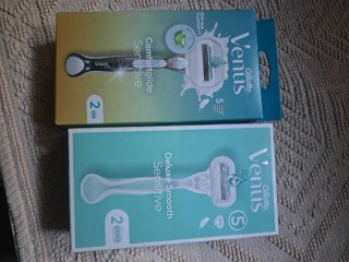 Gillette Venus Comfortglide Sensitive Rasoio