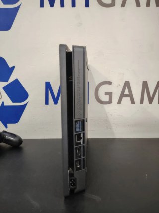 PS4 Slim 500GB Negra 1 Año Garantía