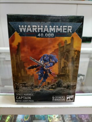 Warhammer 40K Captain With Jump Pack