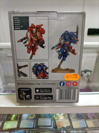Warhammer 40K Captain With Jump Pack