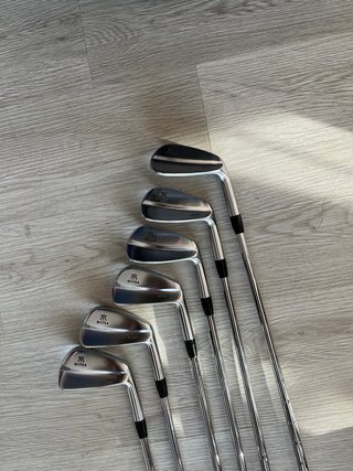 Palos de golf Miura MB-101