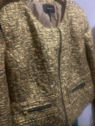 Chaqueta Mango dorada con cremallera