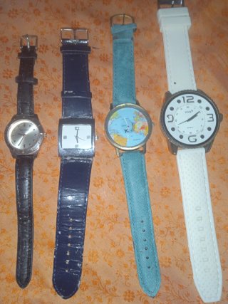 Lote 4 relojes Retro-Vintage cuarzo