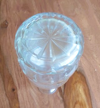 Decanter in vetro tagliato vintage