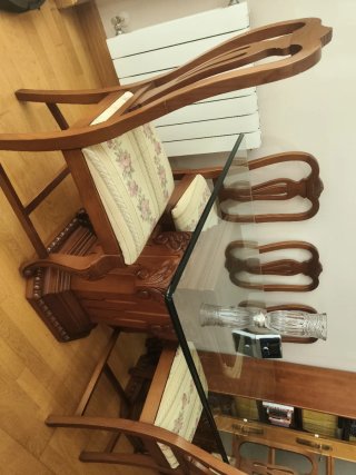 Boisserie Pino Macizo Salón, 6 sillas y mesa
