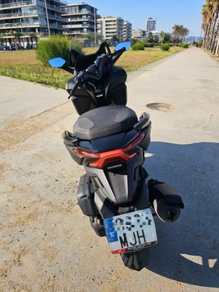 Honda Forza 125 Edición Especial Negra/Roja