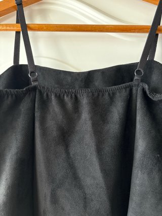 Vestido negro de antelina