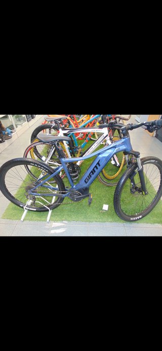 Bicicleta NUEVA eléctrica por 2500€