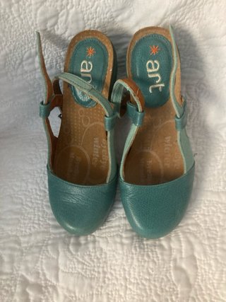 Zapatos ART turquesa muy poco usado