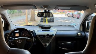 Toyota iQ 2009 - 1.33 VVT Manual
