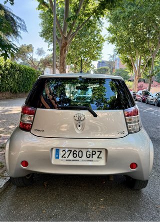 Toyota iQ 2009 - 1.33 VVT Manual