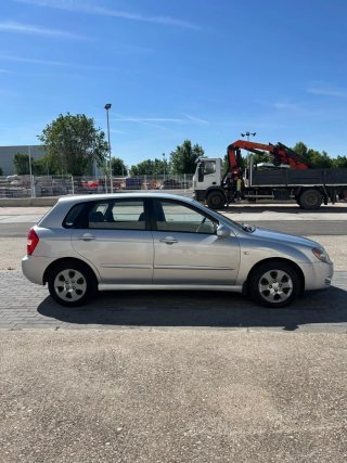 KIA Cerato 2006
