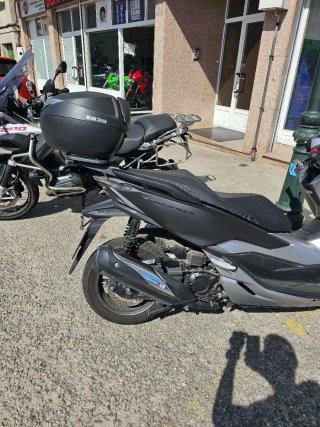 Honda Forza 300 Maxi Scooter Negra/Plata