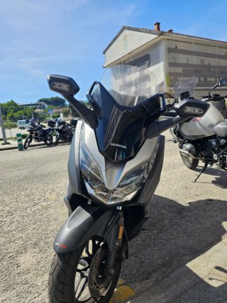 Honda Forza 300 Maxi Scooter Negra/Plata