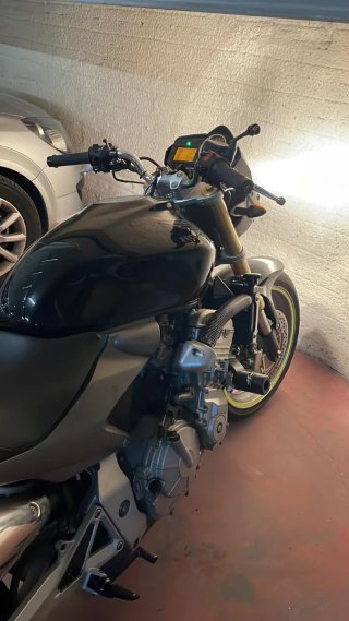 moto honda hornet 600f,con 98 cv del año