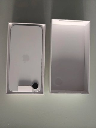 iPhone 16e sin estrenar