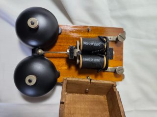 Timbre antiguo exterior para teléfono
