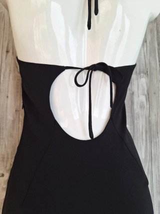 Vestido cóctel negro halter Mango