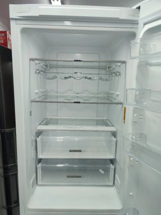 Nevera combi Whirlpool 191/60cm clase E con garant