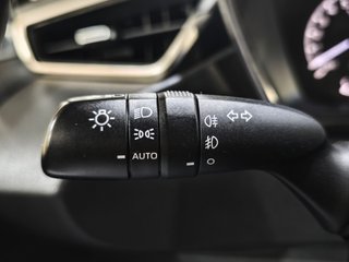 Toyota Corolla 1.8 125H ACTIVE TECH E-CVT