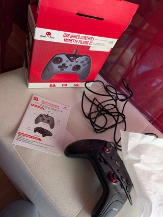 Mando Nintendo Freaks and Geeks con cable
