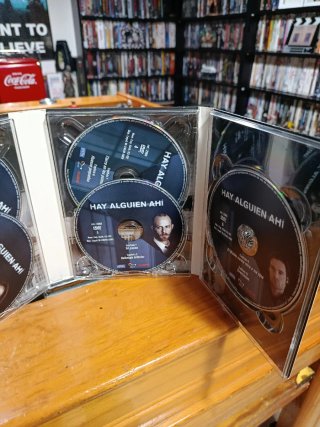 1 Temporada DVD Hay Alguien Ahí