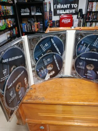 1 Temporada DVD Hay Alguien Ahí